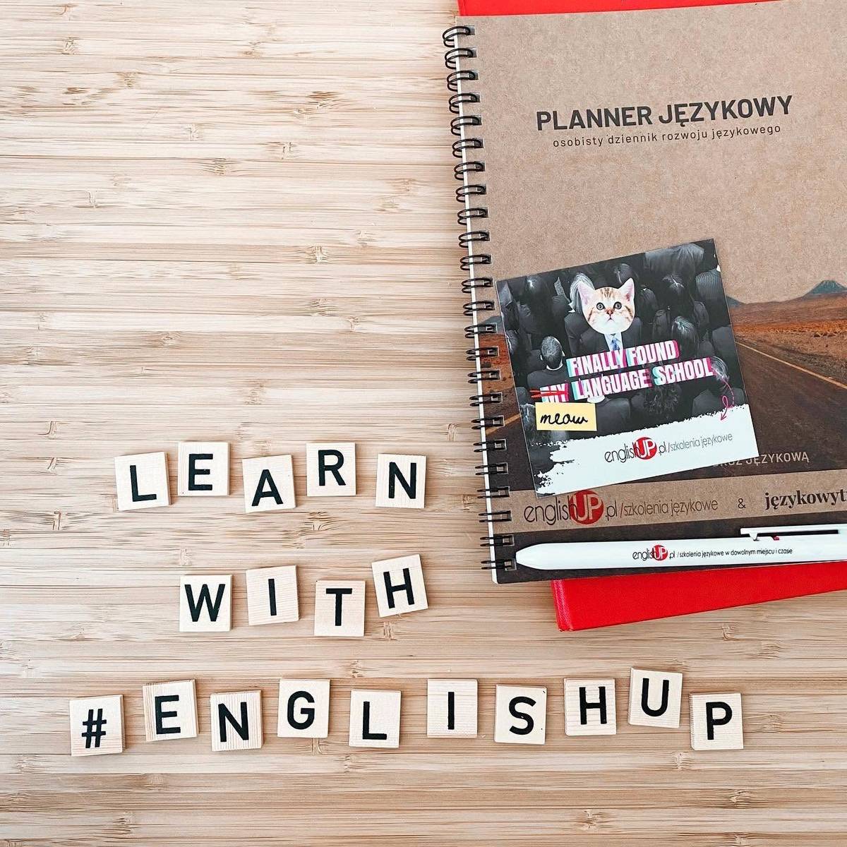 Learn with ENGLISHUP – planner językowy i materiały do nauki